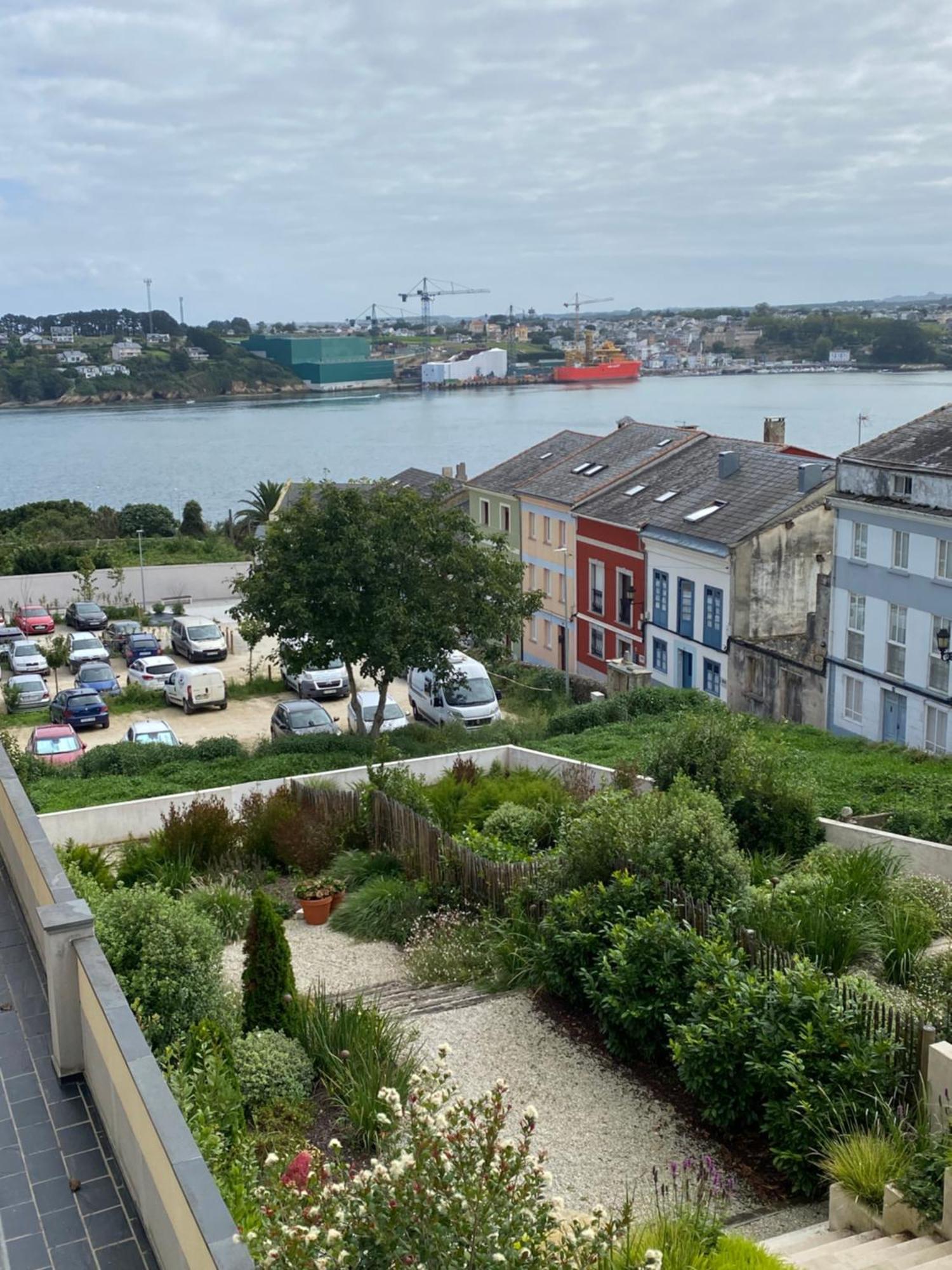 Apartamentos Buenos Aires,En El Centro De Ribadeo Con Vistas A La Ria Экстерьер фото